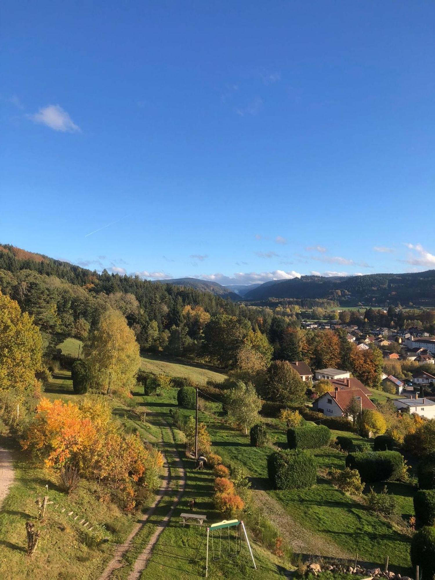 Camping du Château Granges-sur-Vologne Extérieur photo